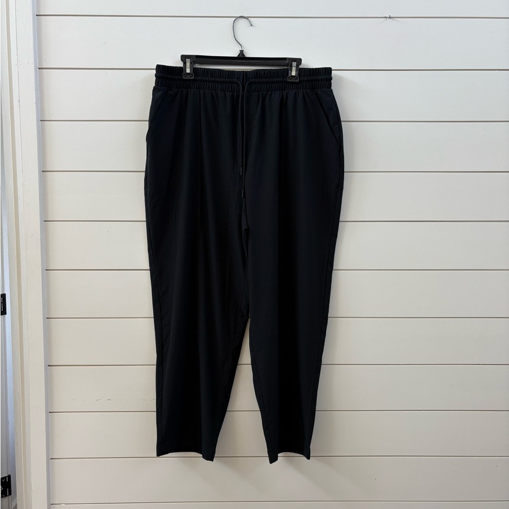 ON 34th Classic Black Women's Joggers